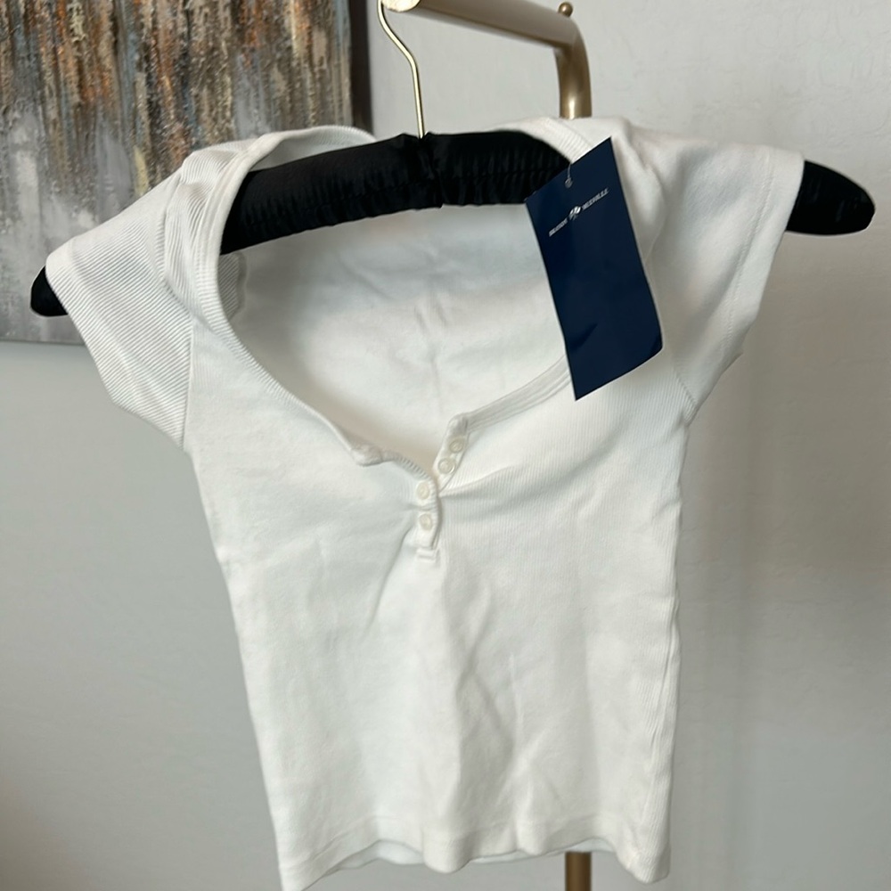 Brandy Melville White Tee Size XS NWT